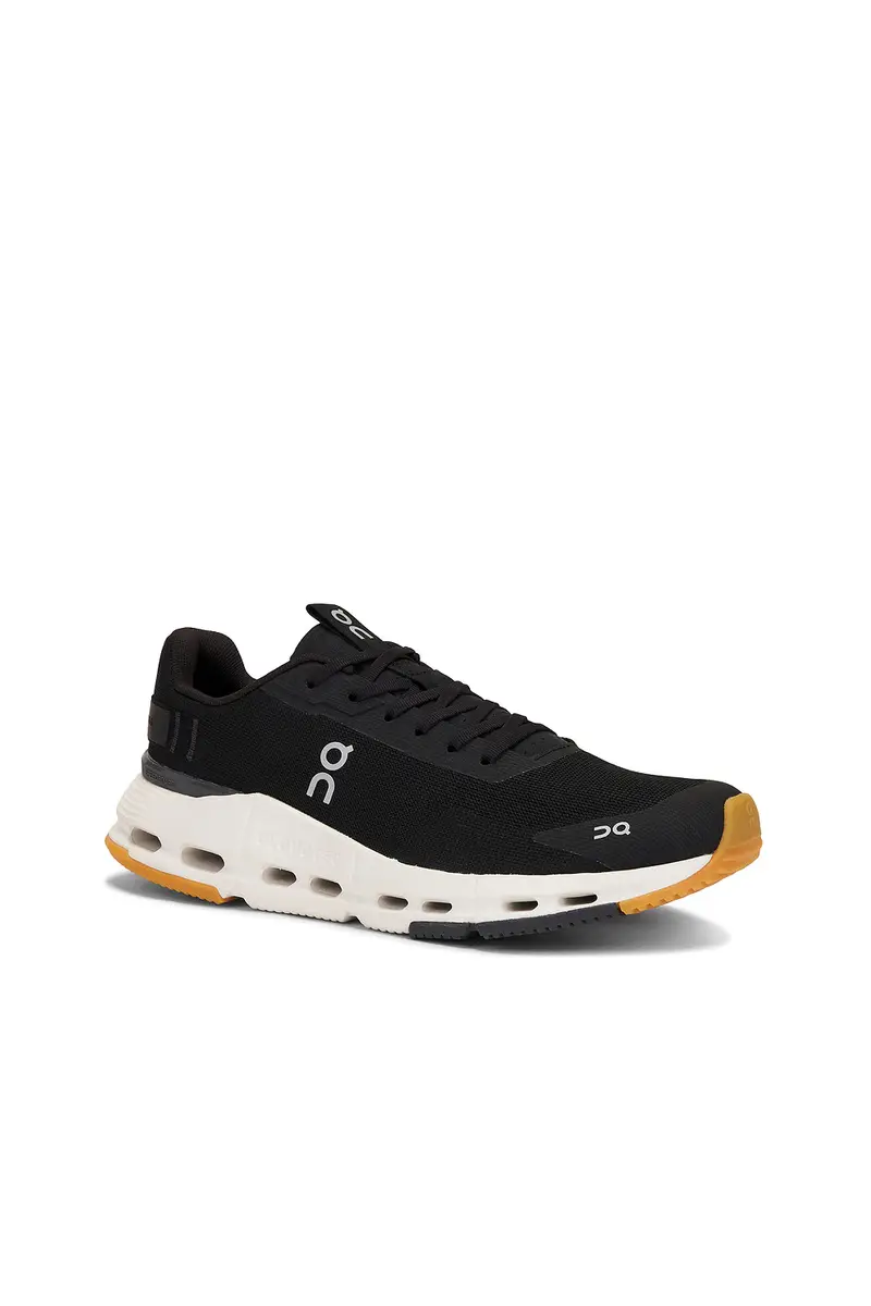 ON Cloudnova Form 2 | Thumbnail 2