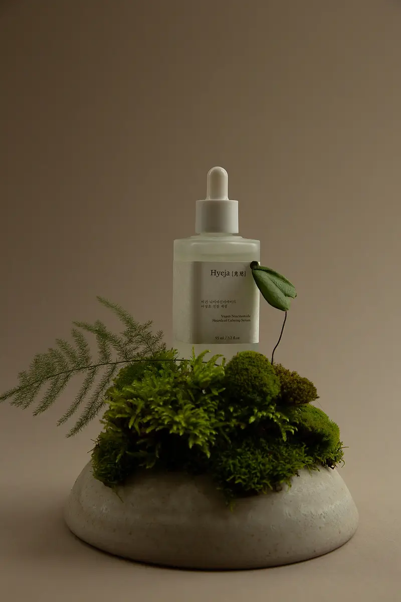 Hyeja Vegan Niacinamide Heartleaf Calming Serum | Thumbnail 2 Hyeja Vegan Niacinamide Heartleaf Calming Serum | Thumbnail 2