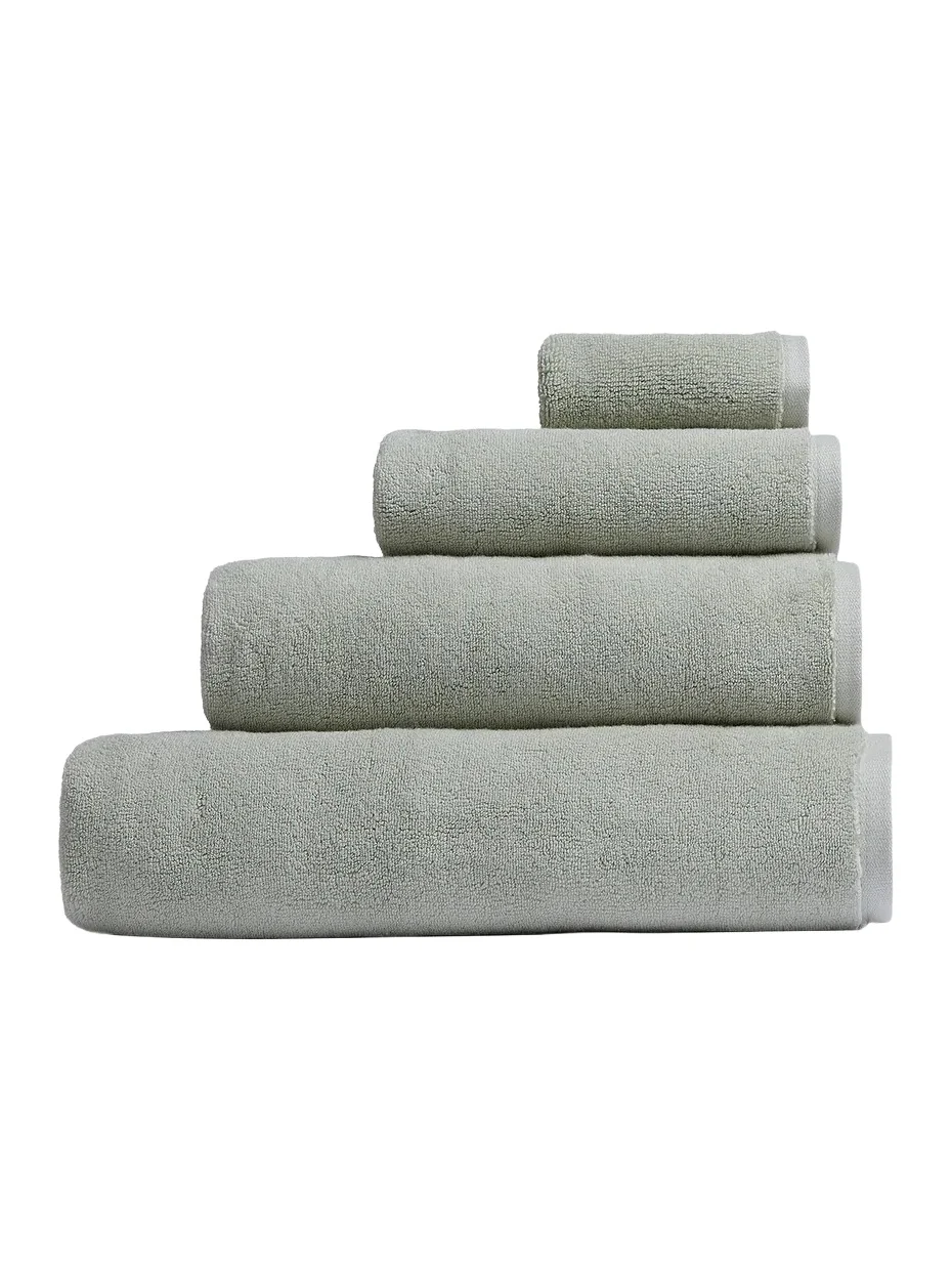Parachute Premium Plush Hand Towel