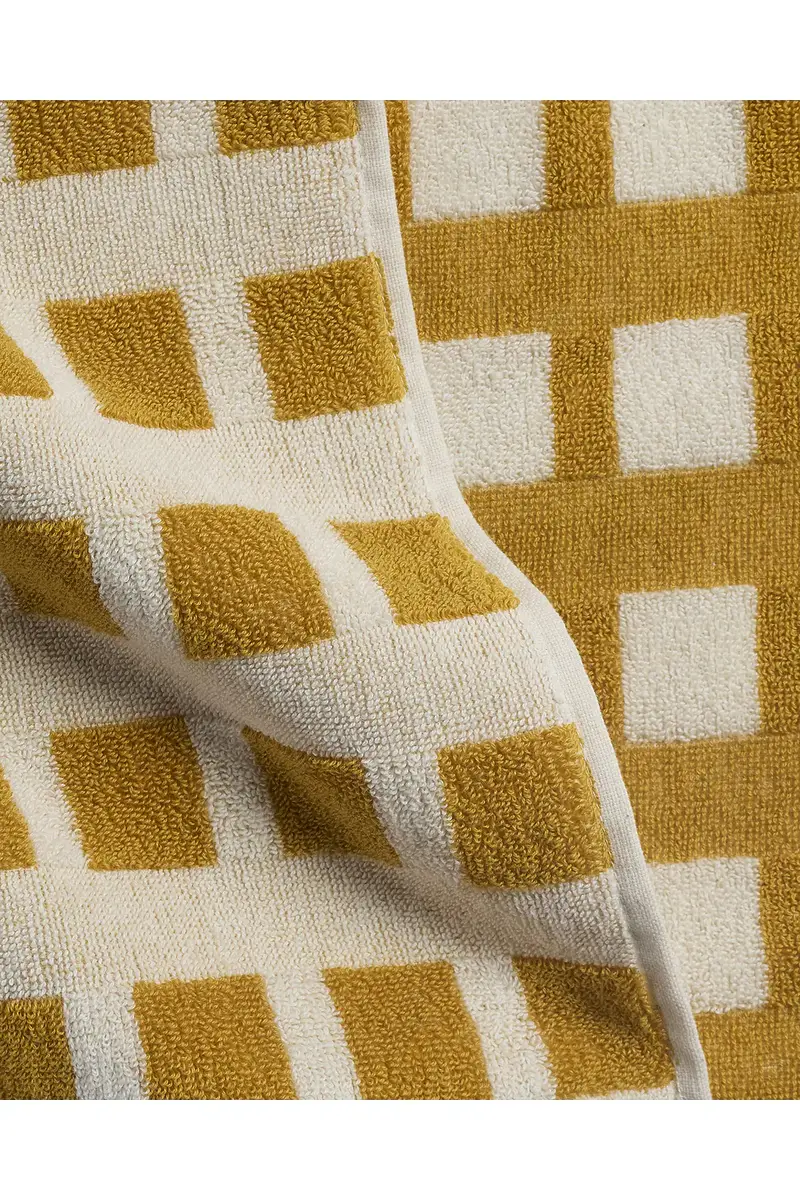 Parachute Capri Check Beach Towel | Thumbnail 3