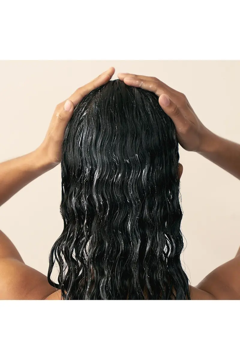 Christophe Robin Luscious Curl Cleansing Balm | Thumbnail 4 Christophe Robin Luscious Curl Cleansing Balm | Thumbnail 4