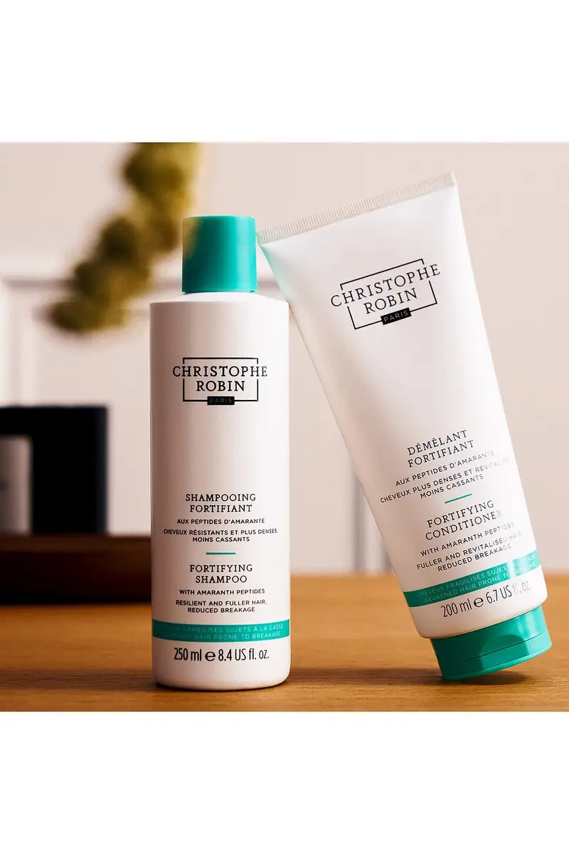 Christophe Robin Fortifying Shampoo With Amaranth Peptides | Thumbnail 7 Christophe Robin Fortifying Shampoo With Amaranth Peptides | Thumbnail 7