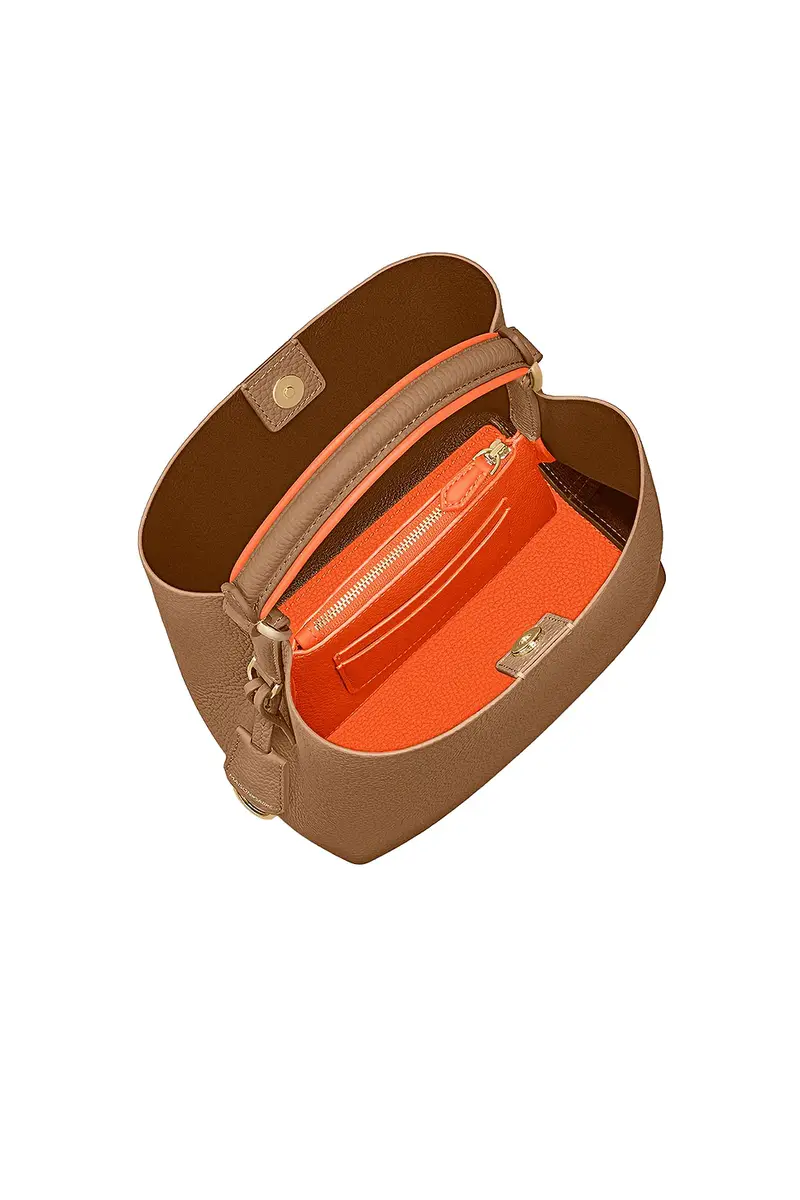 MAISON de SABRÉ The Mini Bucket Bag | Thumbnail 6 MAISON de SABRÉ The Mini Bucket Bag | Thumbnail 6
