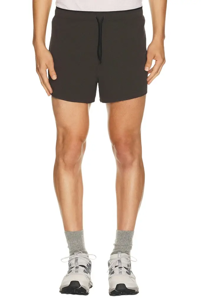 ON Performance Volt Shorts | Image 1 ON Performance Volt Shorts | Image 1