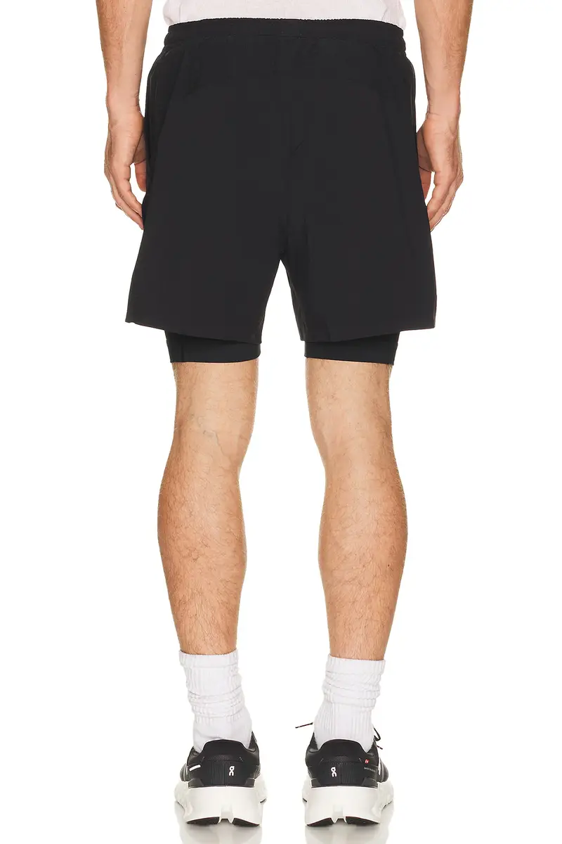 ON Train 2-In-1 Shorts | Thumbnail 3 ON Train 2-In-1 Shorts | Thumbnail 3