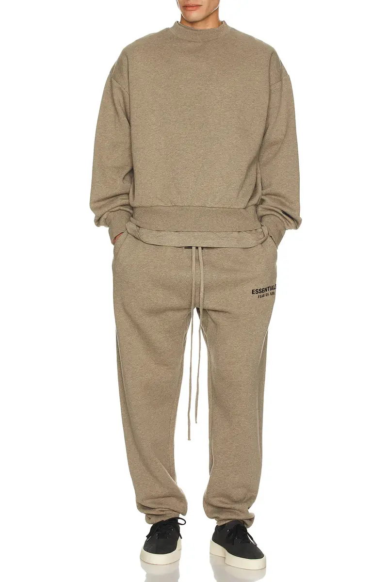 Fear of God Essentials Classic Fit Fleece Sweatpant | Thumbnail 3 Fear of God Essentials Classic Fit Fleece Sweatpant | Thumbnail 3