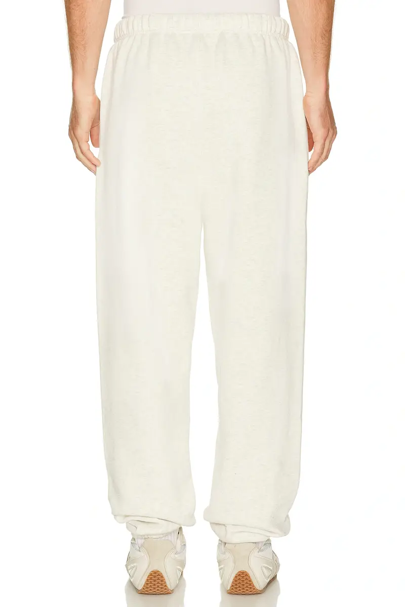 Fear of God Essentials Classic Sweatpant | Thumbnail 3 Fear of God Essentials Classic Sweatpant | Thumbnail 3
