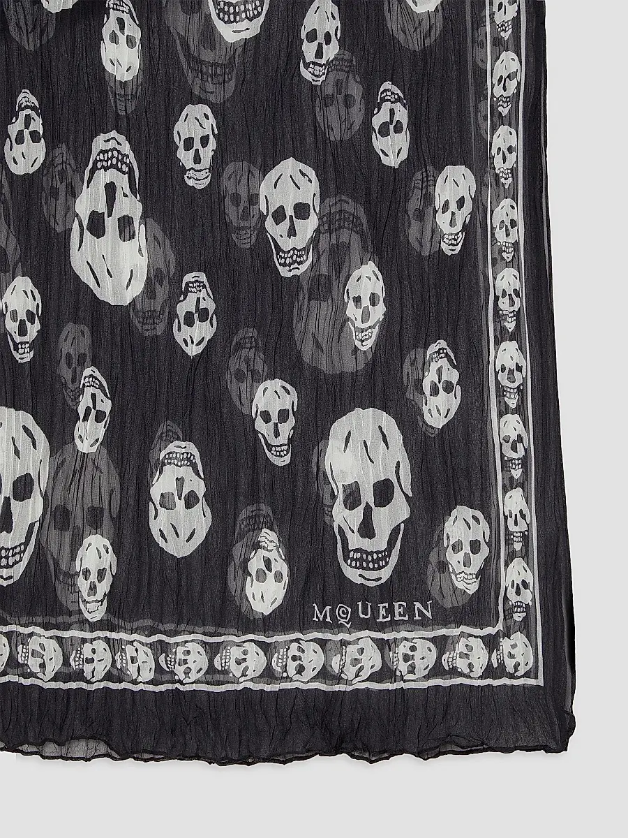 Alexander McQueen Women's Skull Pleated Silk Georgette Scarf | Thumbnail 2 Alexander McQueen Women's Skull Pleated Silk Georgette Scarf | Thumbnail 2