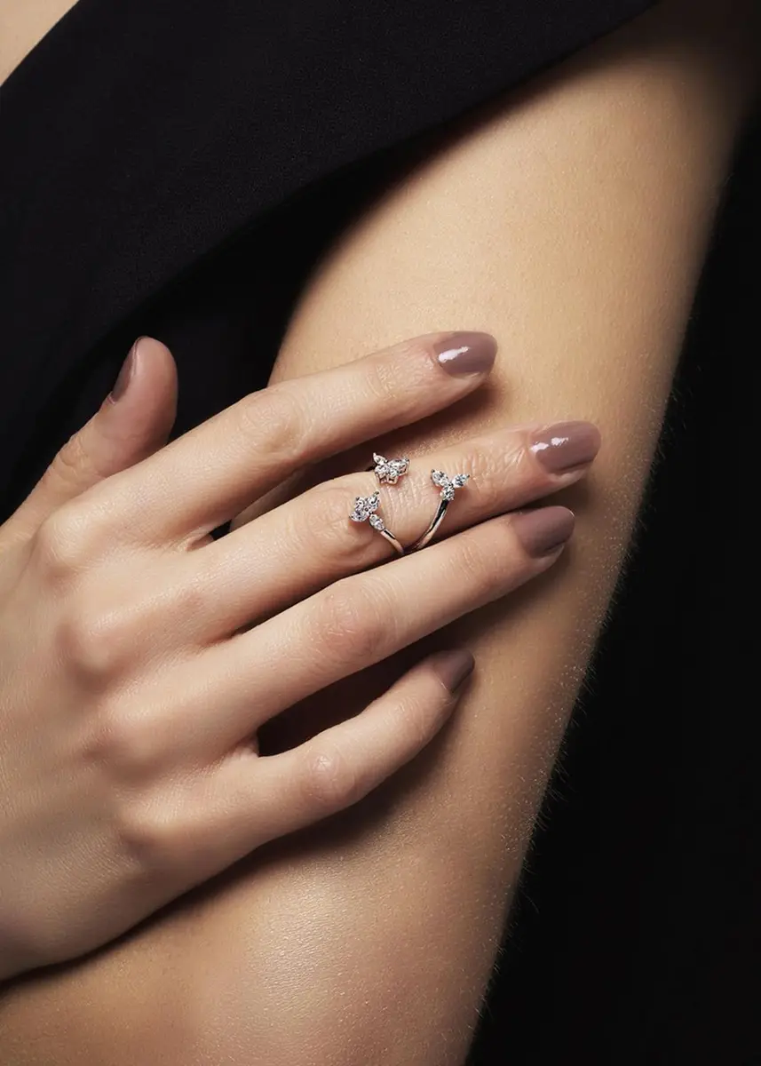 YEPREM 18K White Gold Diamond Y-Conic Snowflake Stackable Ring | Thumbnail 2 YEPREM 18K White Gold Diamond Y-Conic Snowflake Stackable Ring | Thumbnail 2