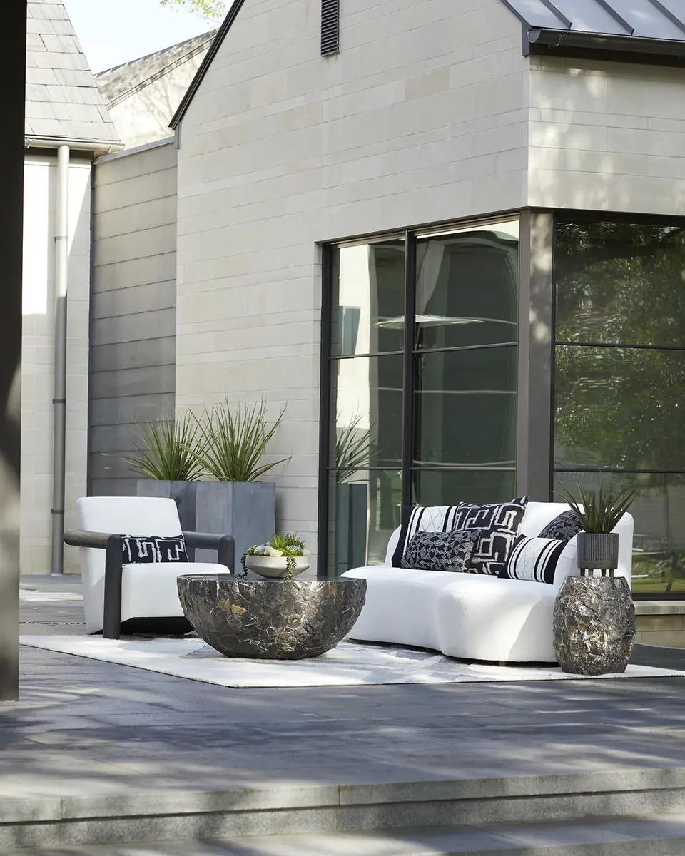 Bernhardt Exteriors Tambora End Table | Thumbnail 2 Bernhardt Exteriors Tambora End Table | Thumbnail 2