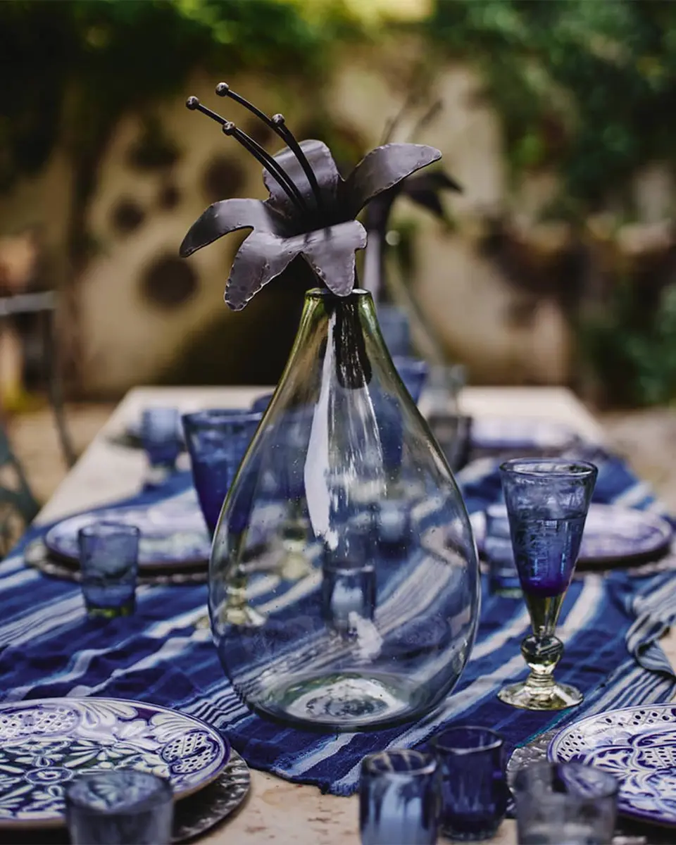 Jan Barboglio Lily Botella Decanter, 25.6 oz. | Thumbnail 2