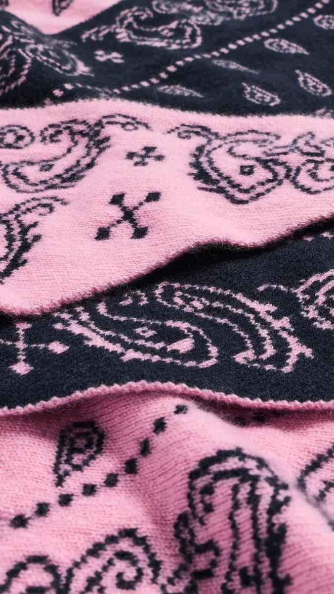 Guest In Residence The Wild Rag Triangle Cashmere Scarf | Thumbnail 5