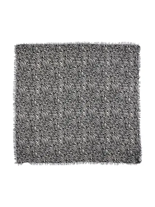 Alecia Scarf