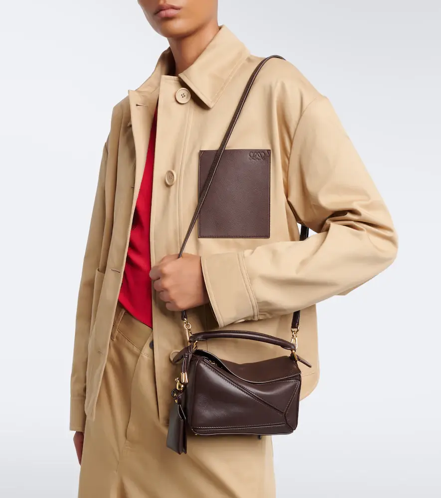 Loewe Featherlight Puzzle Small leather top-handle bag | Thumbnail 5 Loewe Featherlight Puzzle Small leather top-handle bag | Thumbnail 5