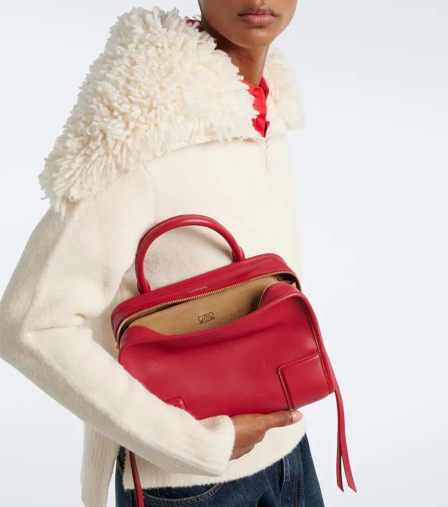 Loewe Amazona 180 Small leather top-handle bag | Thumbnail 6 Loewe Amazona 180 Small leather top-handle bag | Thumbnail 6