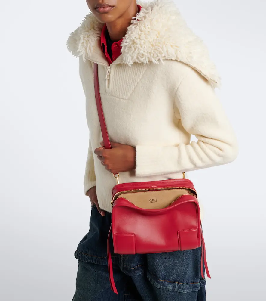 Loewe Amazona 180 Small leather top-handle bag | Thumbnail 7 Loewe Amazona 180 Small leather top-handle bag | Thumbnail 7