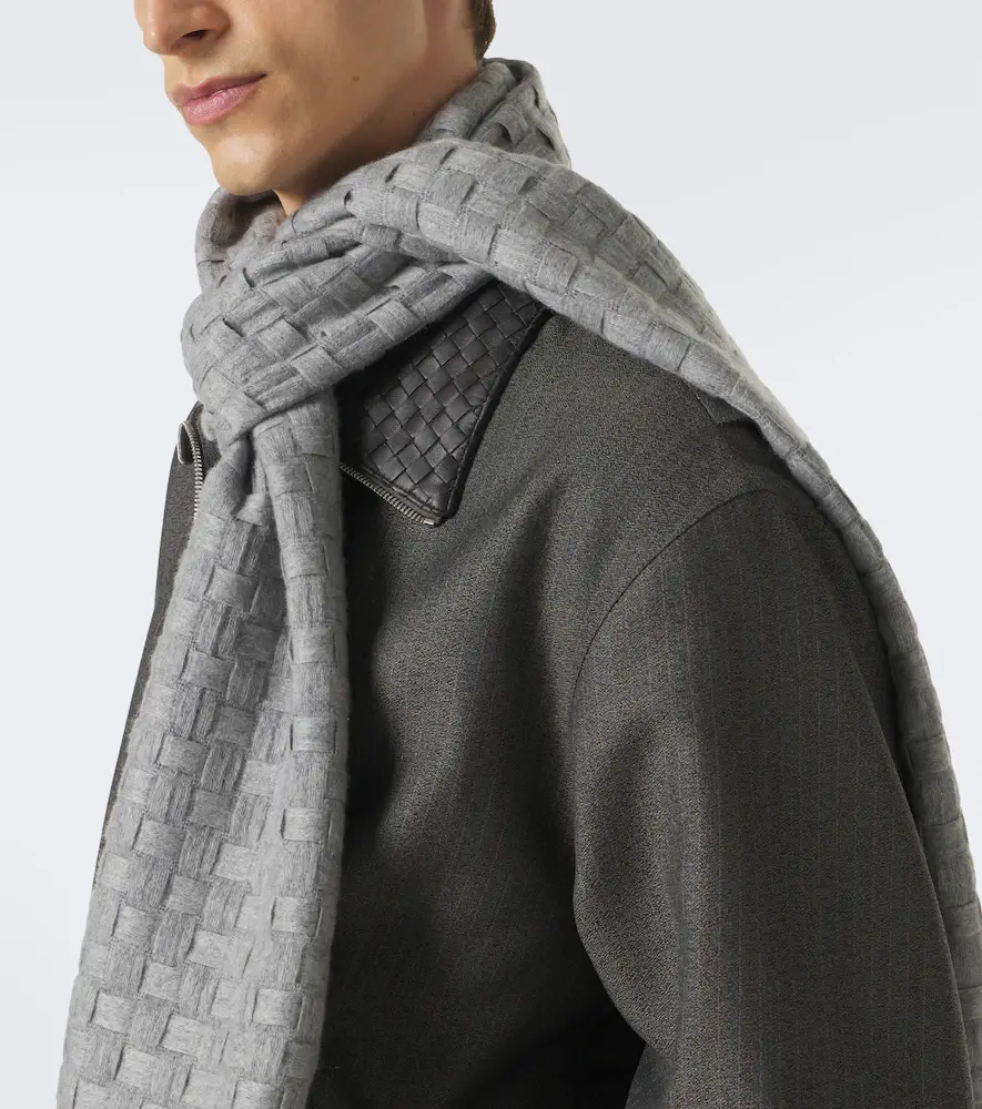 Bottega Veneta Intrecciato cashmere scarf | Thumbnail 2 Bottega Veneta Intrecciato cashmere scarf | Thumbnail 2