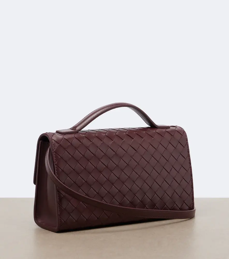 Bottega Veneta Andiamo Intrecciato leather clutch | Thumbnail 3