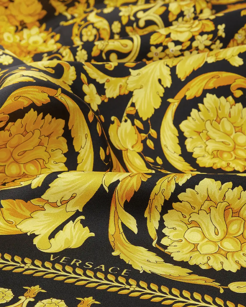 Versace Printed Silk Twill Scarf 90 cm | Thumbnail 2