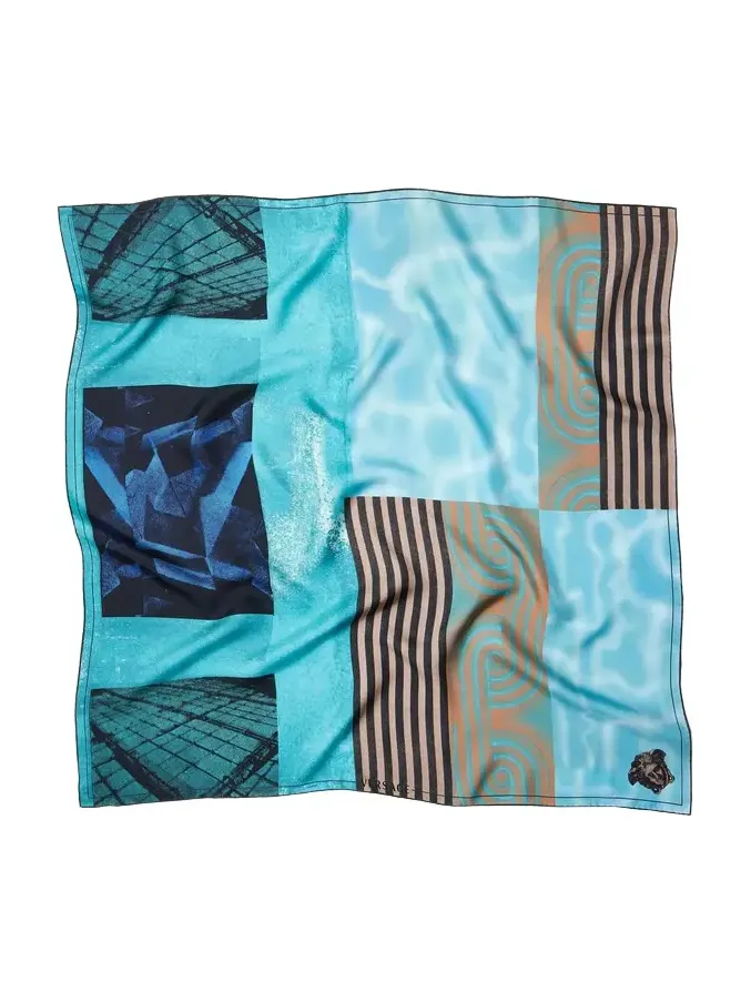 Printed Silk Twill Scarf 90 cm Printed Silk Twill Scarf 90 cm