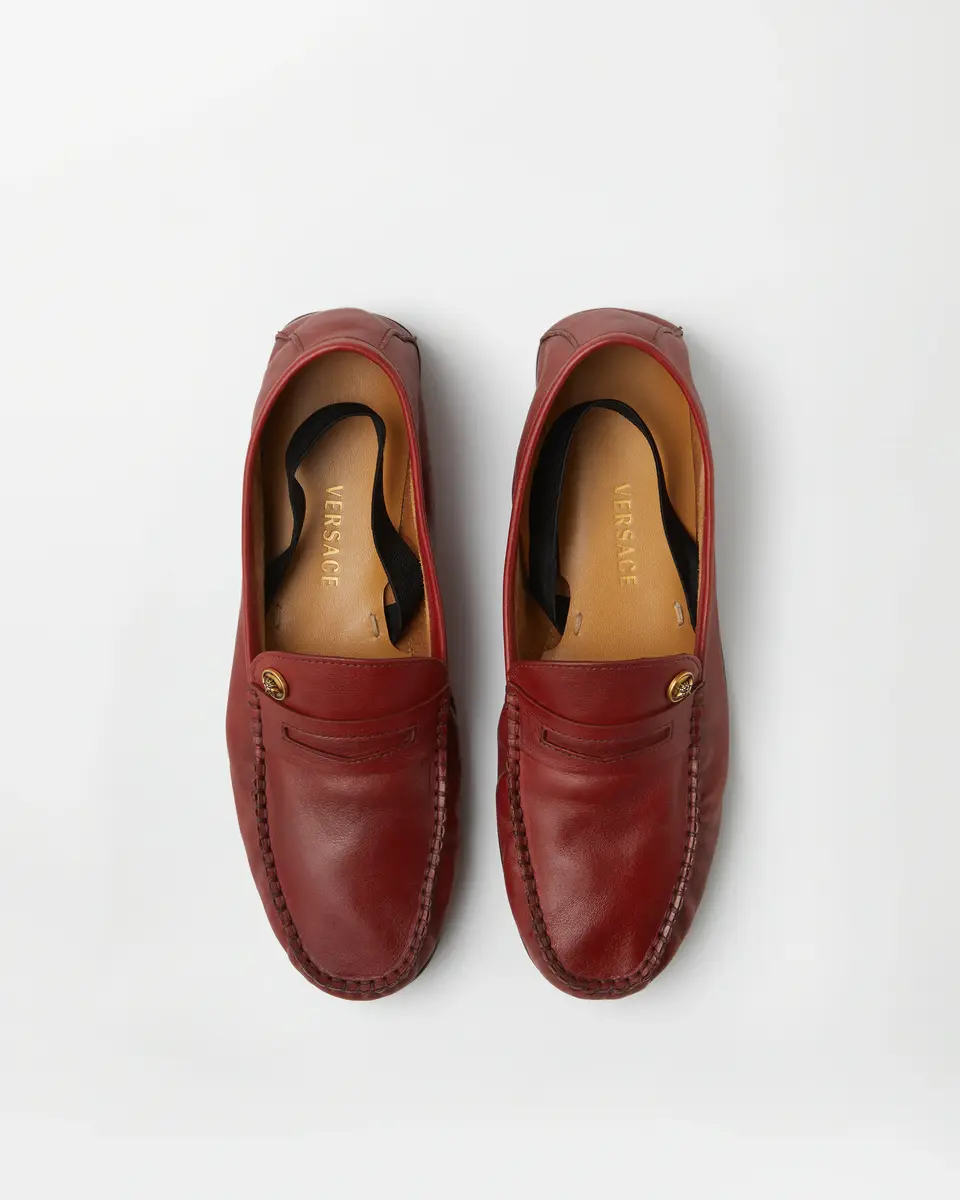 Versace Guanto Leather Loafers | Thumbnail 2
