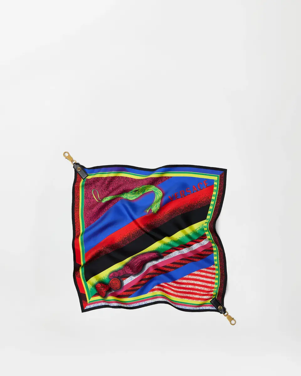 Versace Printed Silk Scarf Charm 55 cm | Thumbnail 2 Versace Printed Silk Scarf Charm 55 cm | Thumbnail 2