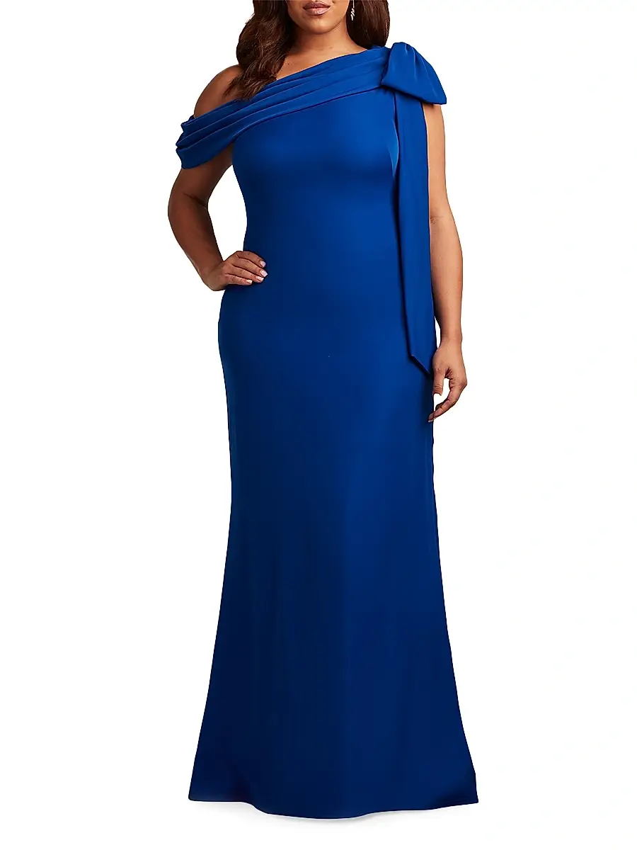 Tadashi Shoji Women's Plus One-Shoulder Crepe Sheath Gown | Thumbnail 4