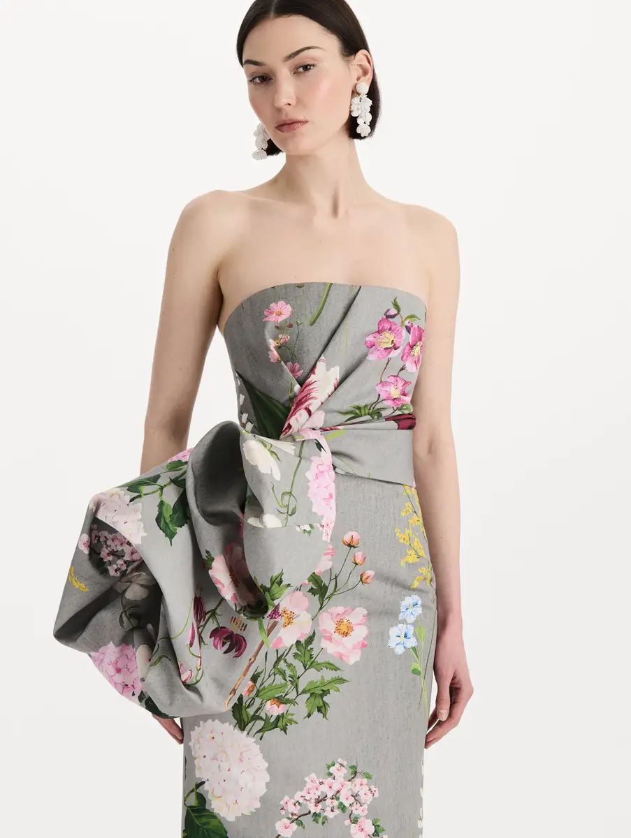 Oscar de la Renta Mixed Botanical Drape-Detailed Faille Gown | Thumbnail 5 Oscar de la Renta Mixed Botanical Drape-Detailed Faille Gown | Thumbnail 5