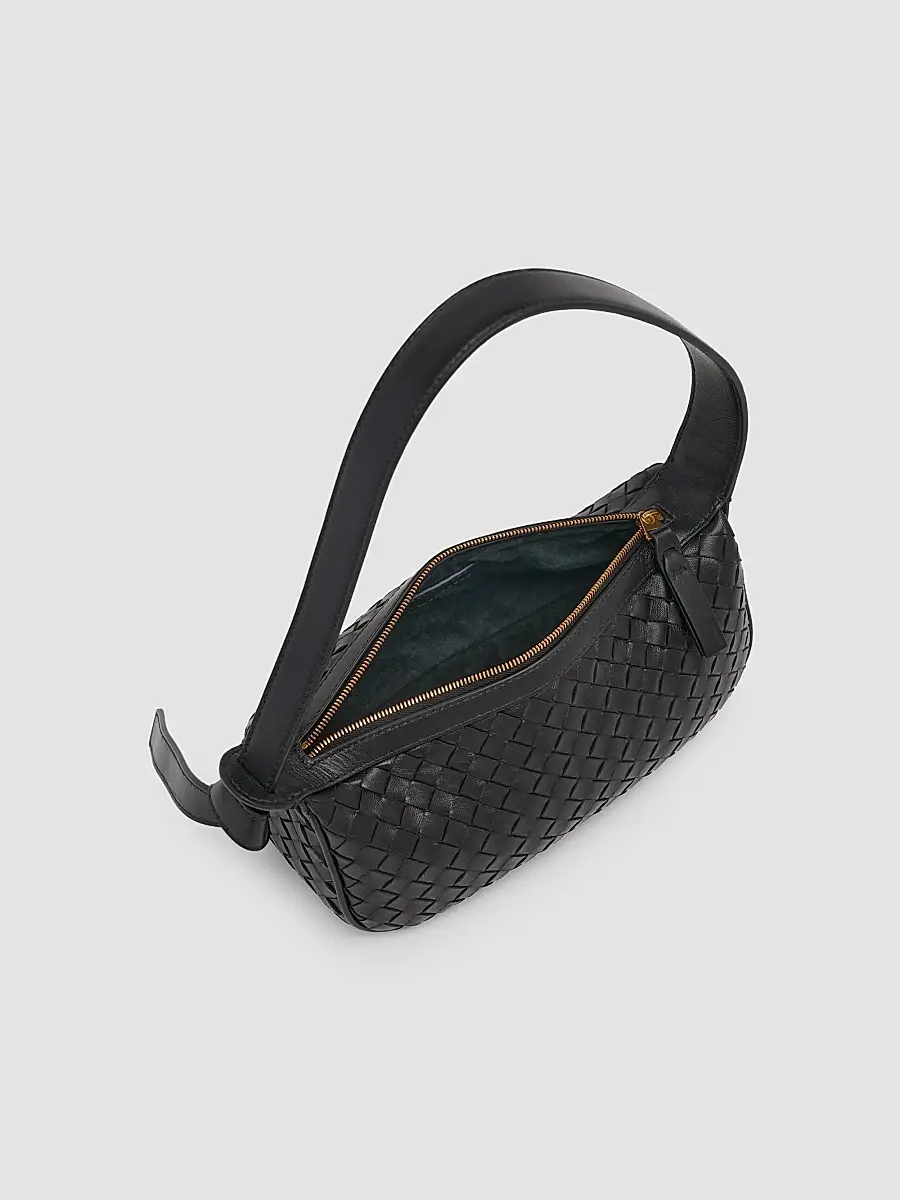 Bottega Veneta Women's Nodo Intrecciato Leather Shoulder Bag | Thumbnail 4