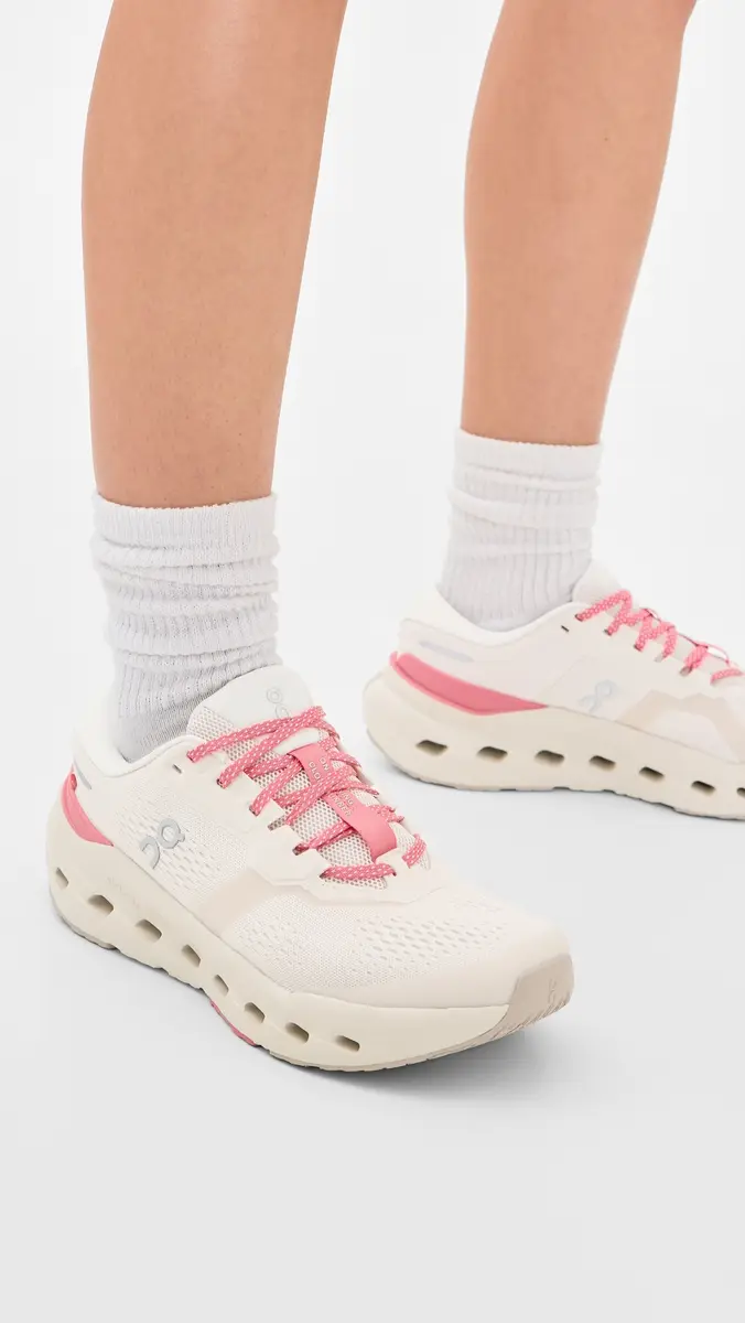 ON Cloudrunner 3 Sneakers | Thumbnail 3