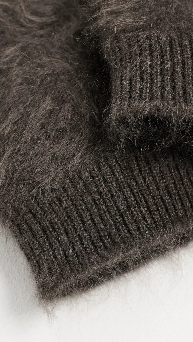 Lisa Yang Brushed Cashmere Mittens | Thumbnail 4 Lisa Yang Brushed Cashmere Mittens | Thumbnail 4