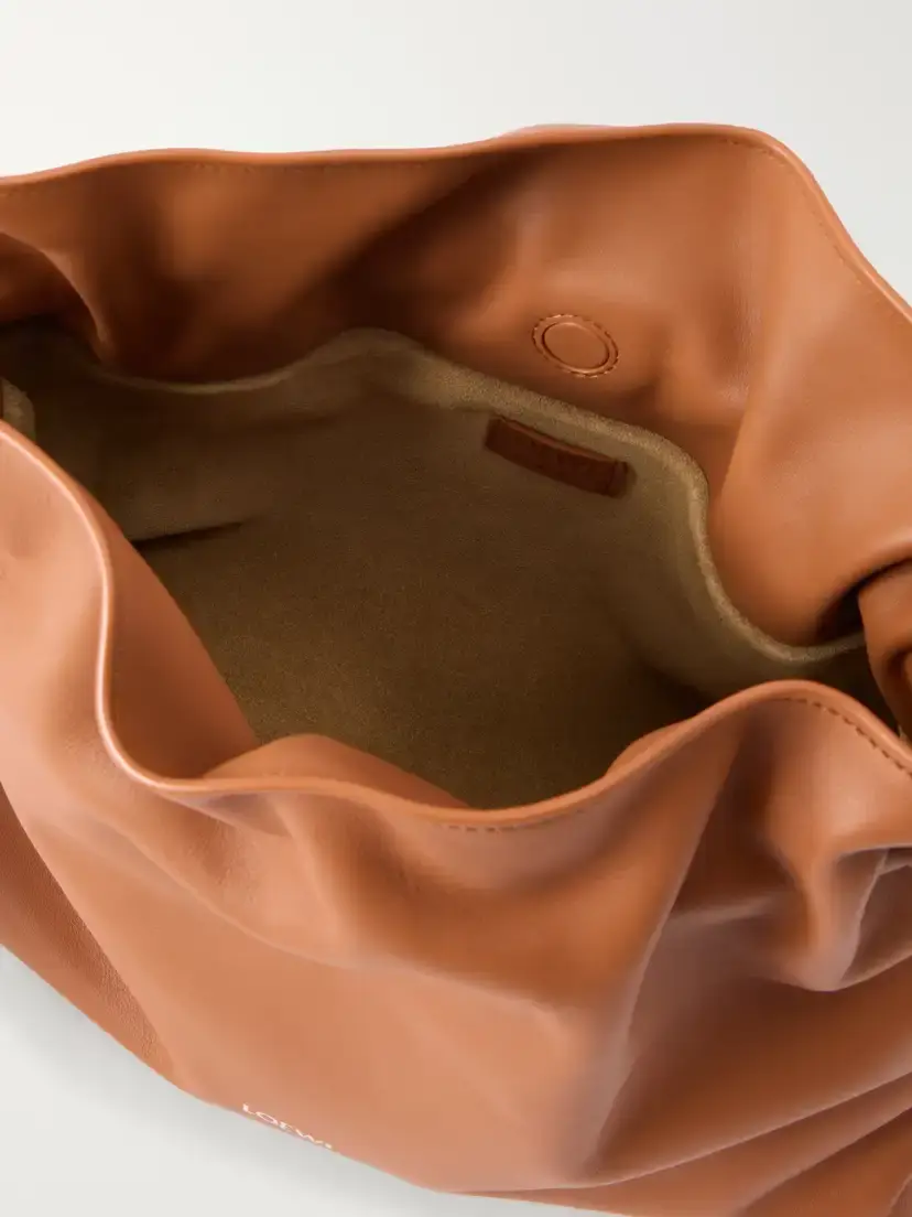 Loewe Flamenco Medium Leather Clutch | Thumbnail 6