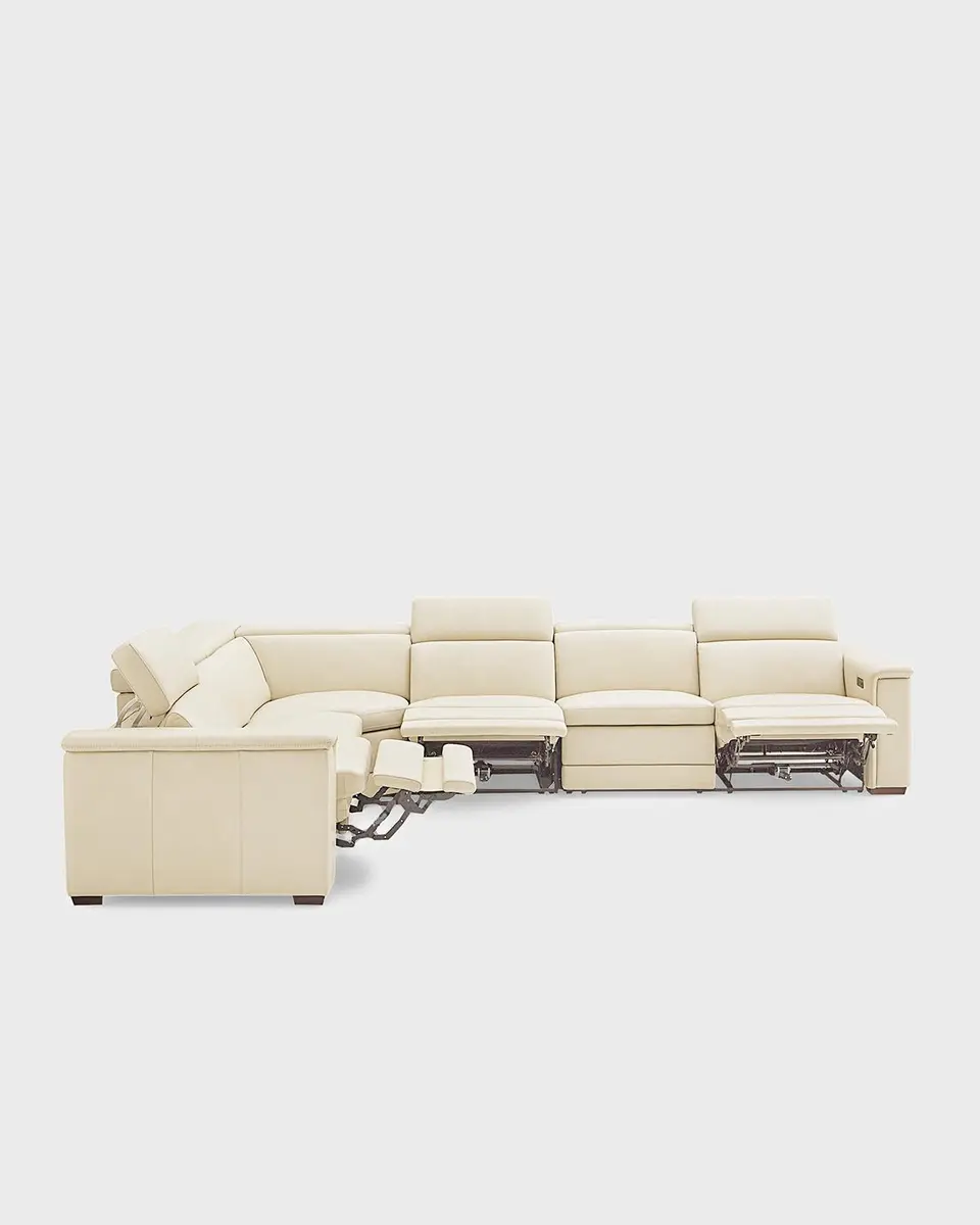 Bernhardt Lioni 4-Piece Power-Motion Sectional | Thumbnail 4 Bernhardt Lioni 4-Piece Power-Motion Sectional | Thumbnail 4
