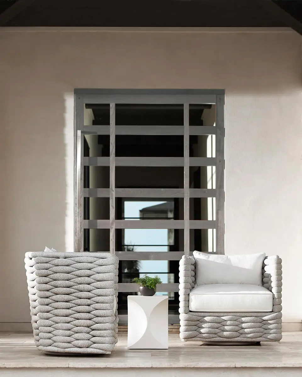 Bernhardt Exteriors Wailea Outdoor Swivel Chair