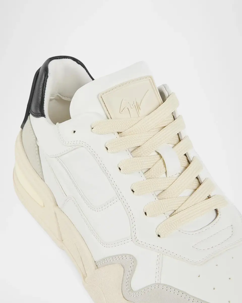 Giuseppe Zanotti Men's GZ Casper Leather Low-Top Sneakers | Thumbnail 3