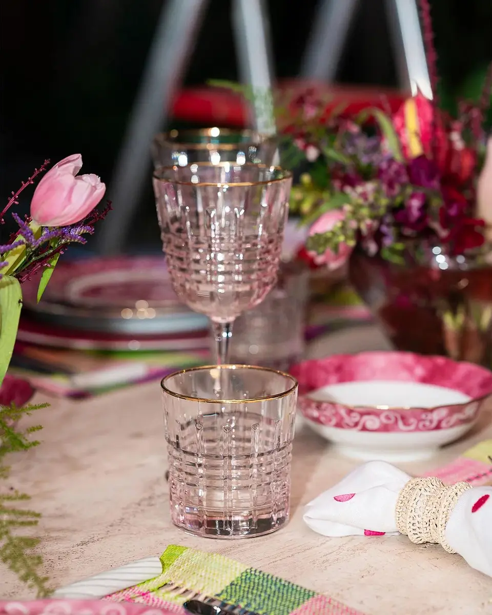 Tania Bulhoes Apogeu Wine Glass, 6.75 oz. | Thumbnail 2