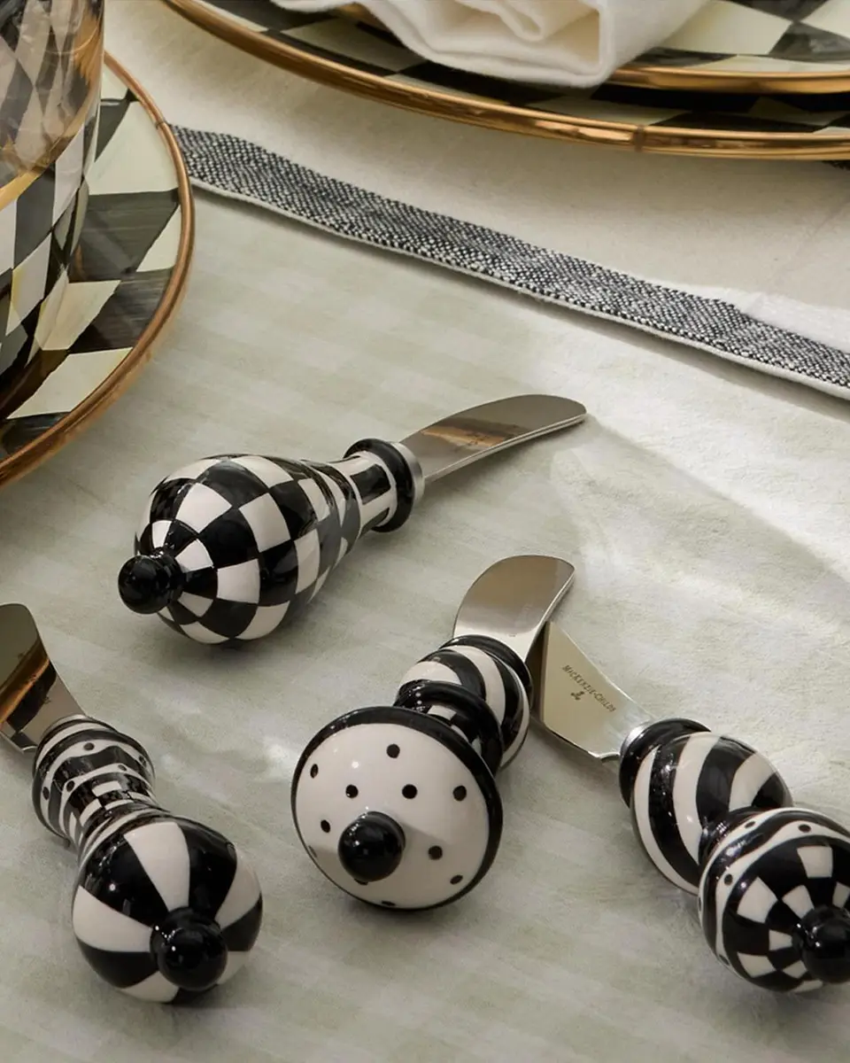 MacKenzie-Childs 4-Piece Check Ceramic Spreader Set | Thumbnail 2