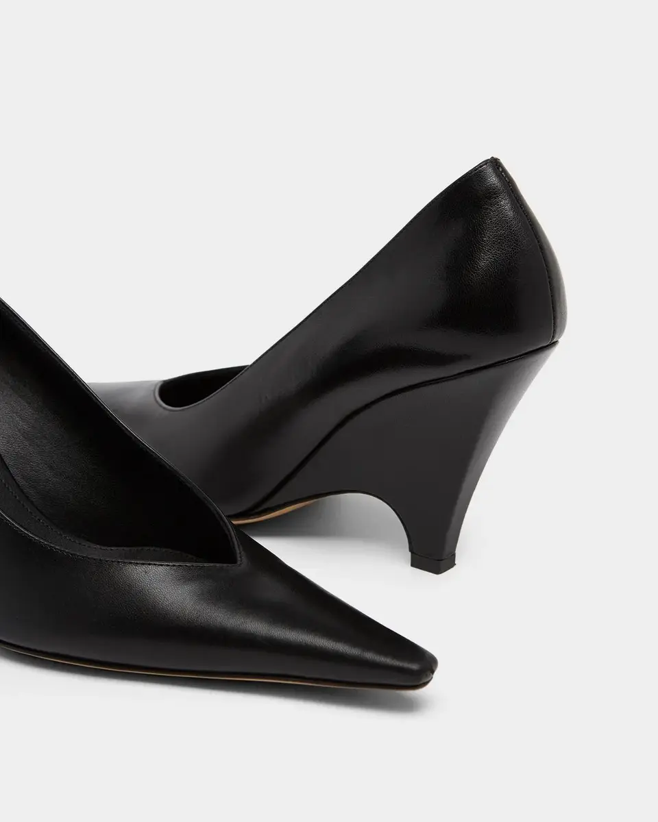 Bottega Veneta Scaletta 90MM Leather Wedge Pumps | Thumbnail 5 Bottega Veneta Scaletta 90MM Leather Wedge Pumps | Thumbnail 5
