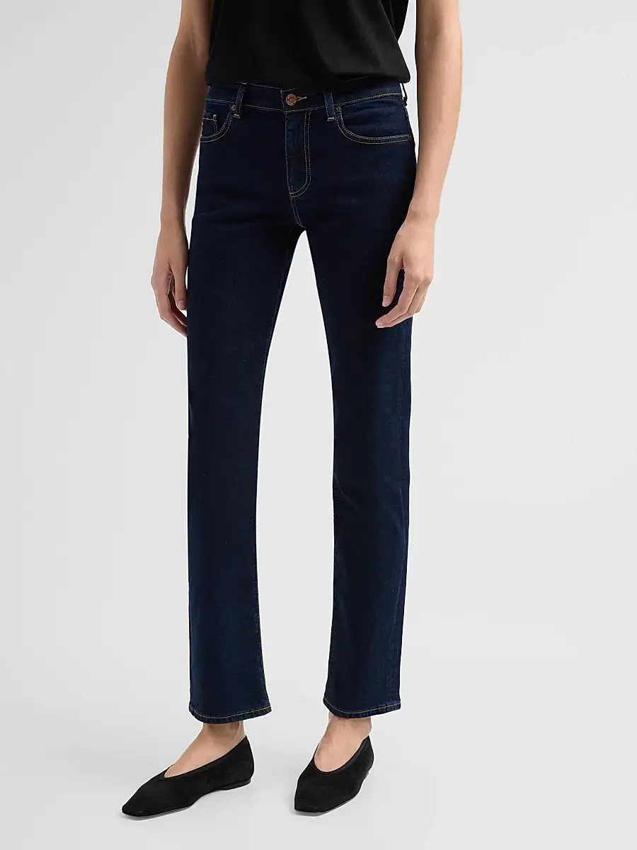 AG Jeans Women's Sandra Low-Rise Straight-Leg Jeans | Thumbnail 4 AG Jeans Women's Sandra Low-Rise Straight-Leg Jeans | Thumbnail 4