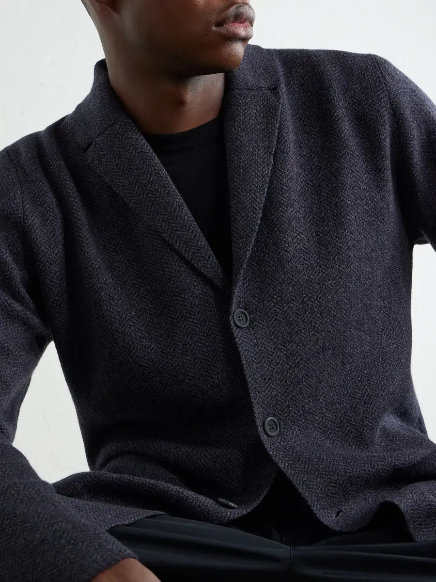 Inis Meáin Herringbone Merino Wool Cardigan - Men | Thumbnail 5 Inis Meáin Herringbone Merino Wool Cardigan - Men | Thumbnail 5
