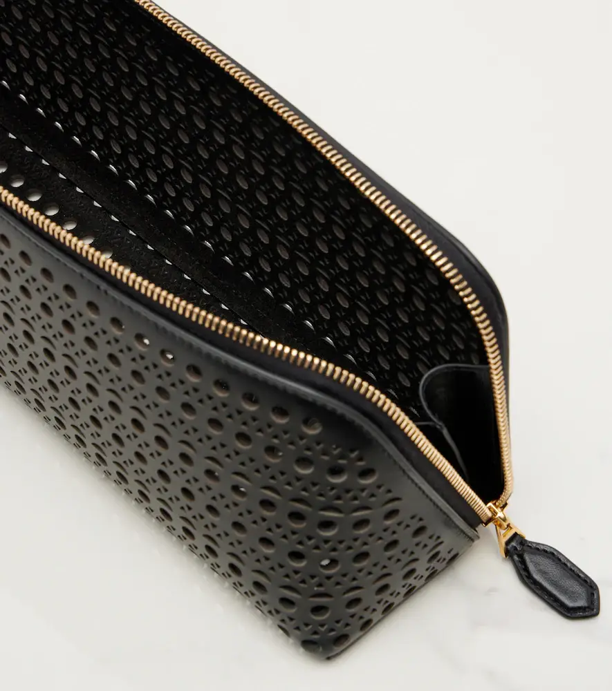 Alaïa Alaïa Delta Small leather clutch | Thumbnail 3 Alaïa Alaïa Delta Small leather clutch | Thumbnail 3