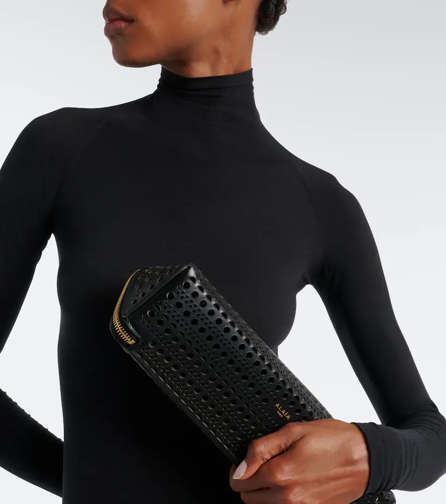 Alaïa Alaïa Delta Small leather clutch | Thumbnail 6 Alaïa Alaïa Delta Small leather clutch | Thumbnail 6