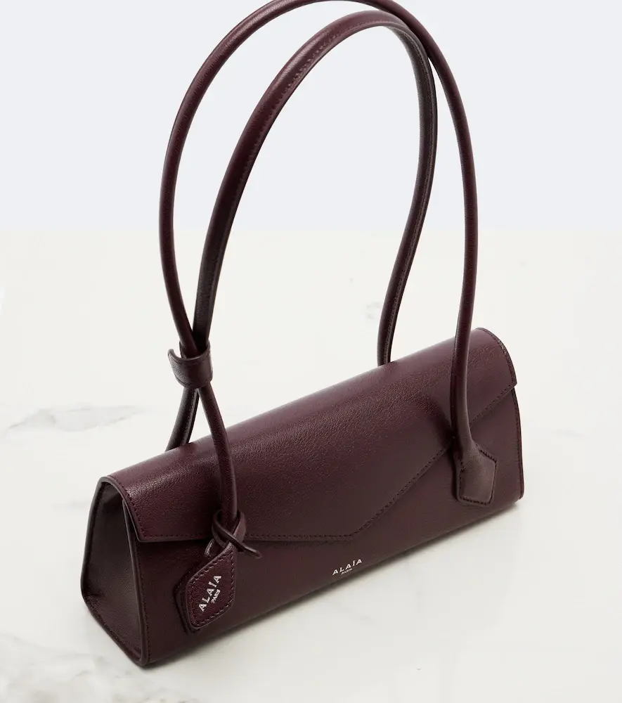 Alaïa Alaïa Le Teckel Small leather shoulder bag | Thumbnail 4 Alaïa Alaïa Le Teckel Small leather shoulder bag | Thumbnail 4