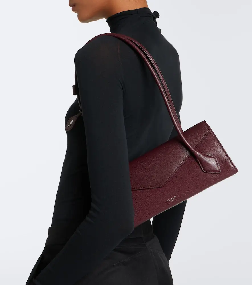 Alaïa Alaïa Le Teckel Small leather shoulder bag | Thumbnail 5 Alaïa Alaïa Le Teckel Small leather shoulder bag | Thumbnail 5