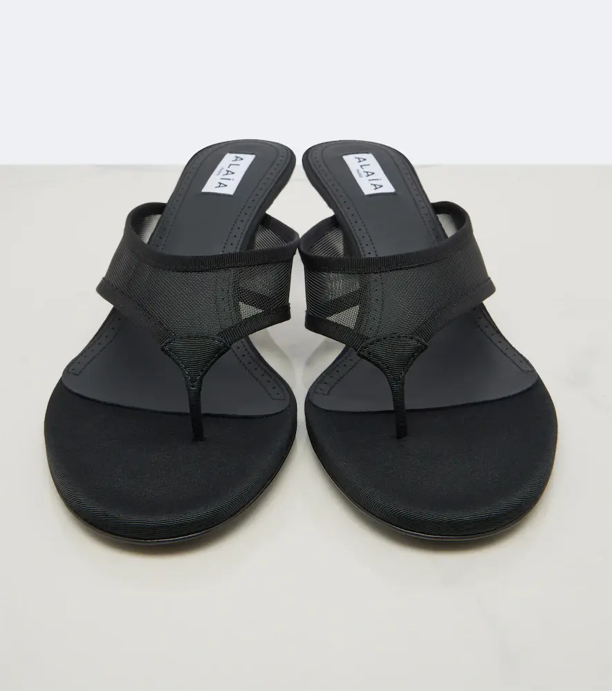 ALAÏA Mesh thong sandals | Thumbnail 2 ALAÏA Mesh thong sandals | Thumbnail 2