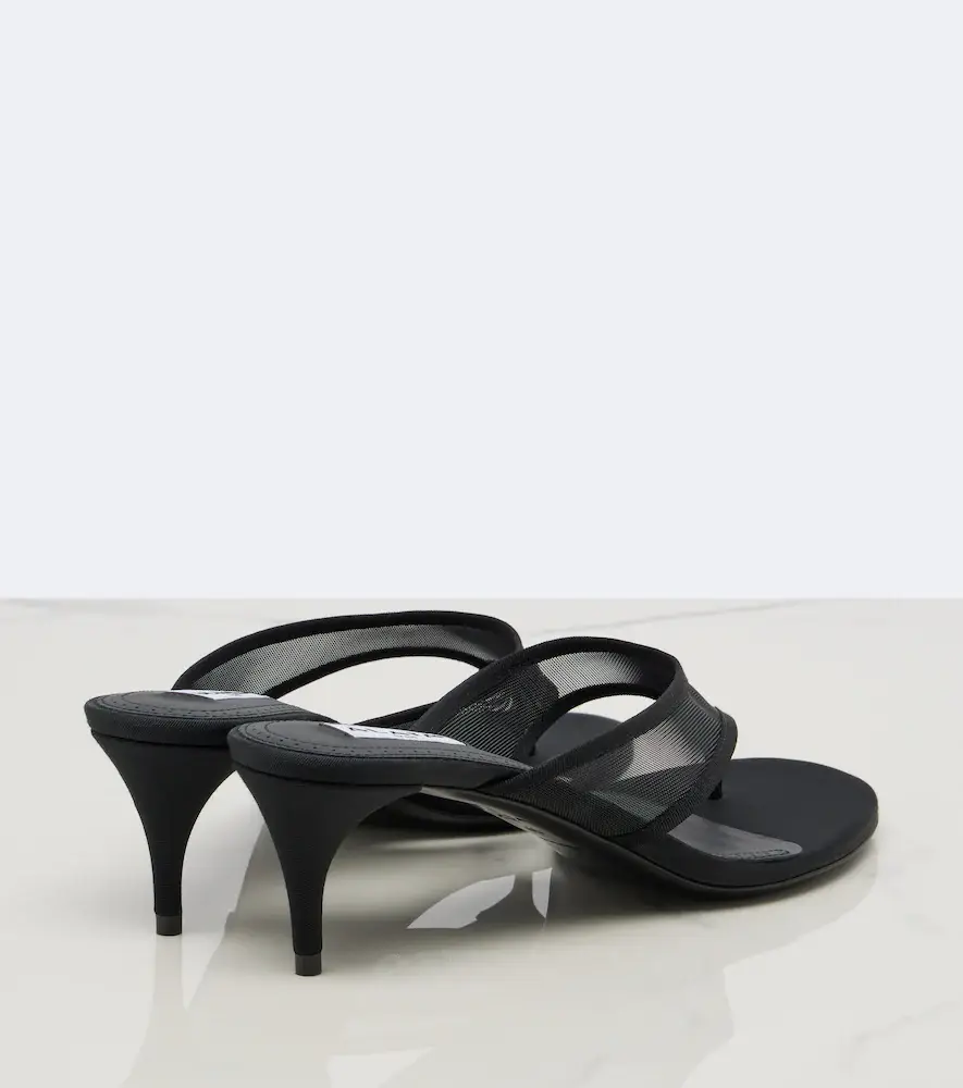 ALAÏA Mesh thong sandals | Thumbnail 3 ALAÏA Mesh thong sandals | Thumbnail 3