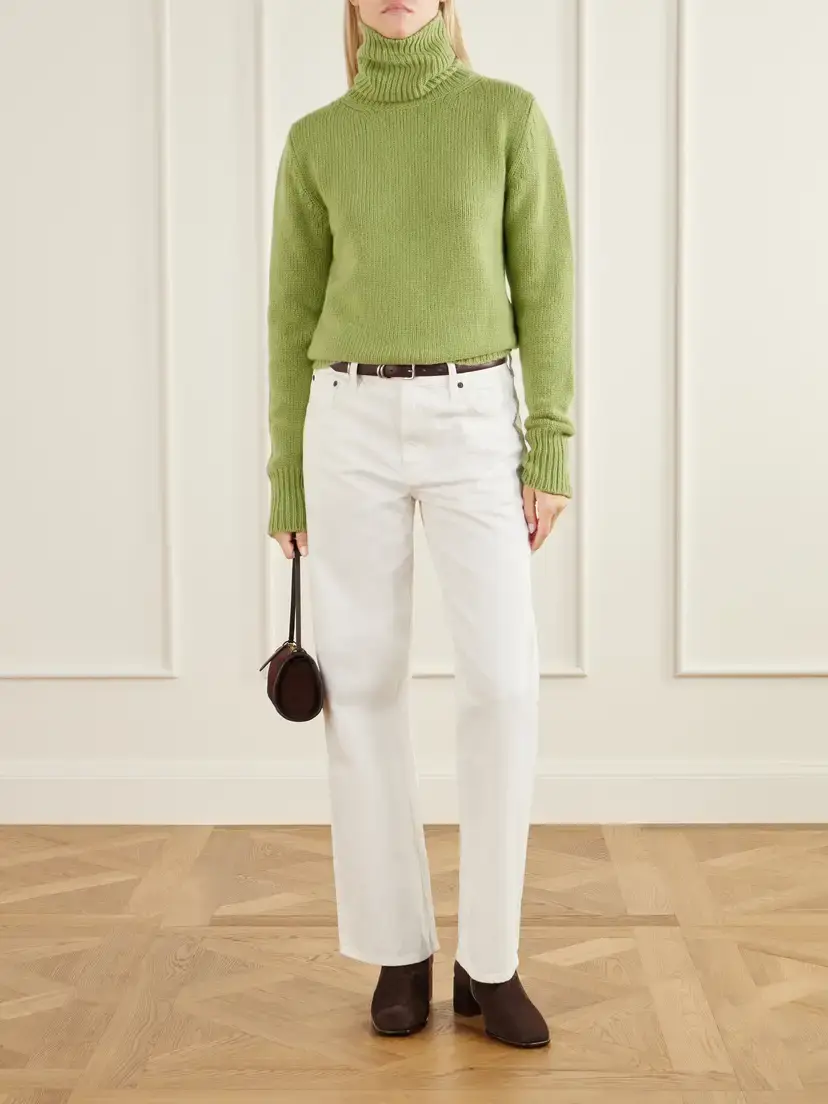 Giuliva Heritage The Tina Cashmere Turtleneck Sweater | Thumbnail 2