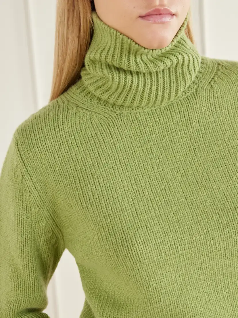 Giuliva Heritage The Tina Cashmere Turtleneck Sweater | Thumbnail 5