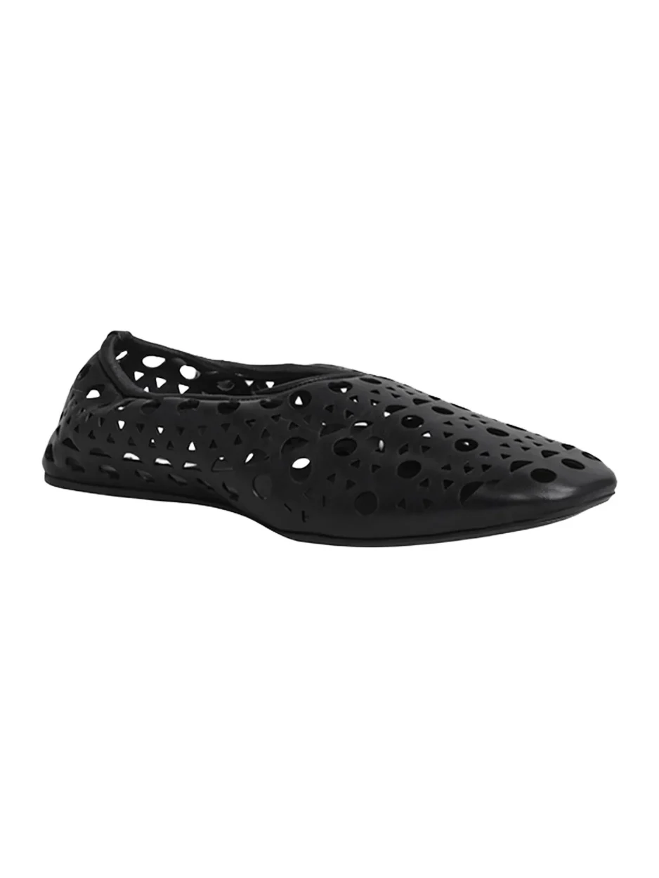 Alaïa Women's Neo Vienne Lacer-Cut Leather Flats