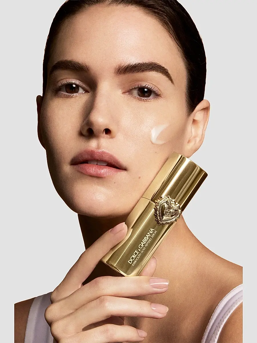 Dolce & Gabbana Ever-Youth Gold Peptides Serum | Thumbnail 3 Dolce & Gabbana Ever-Youth Gold Peptides Serum | Thumbnail 3